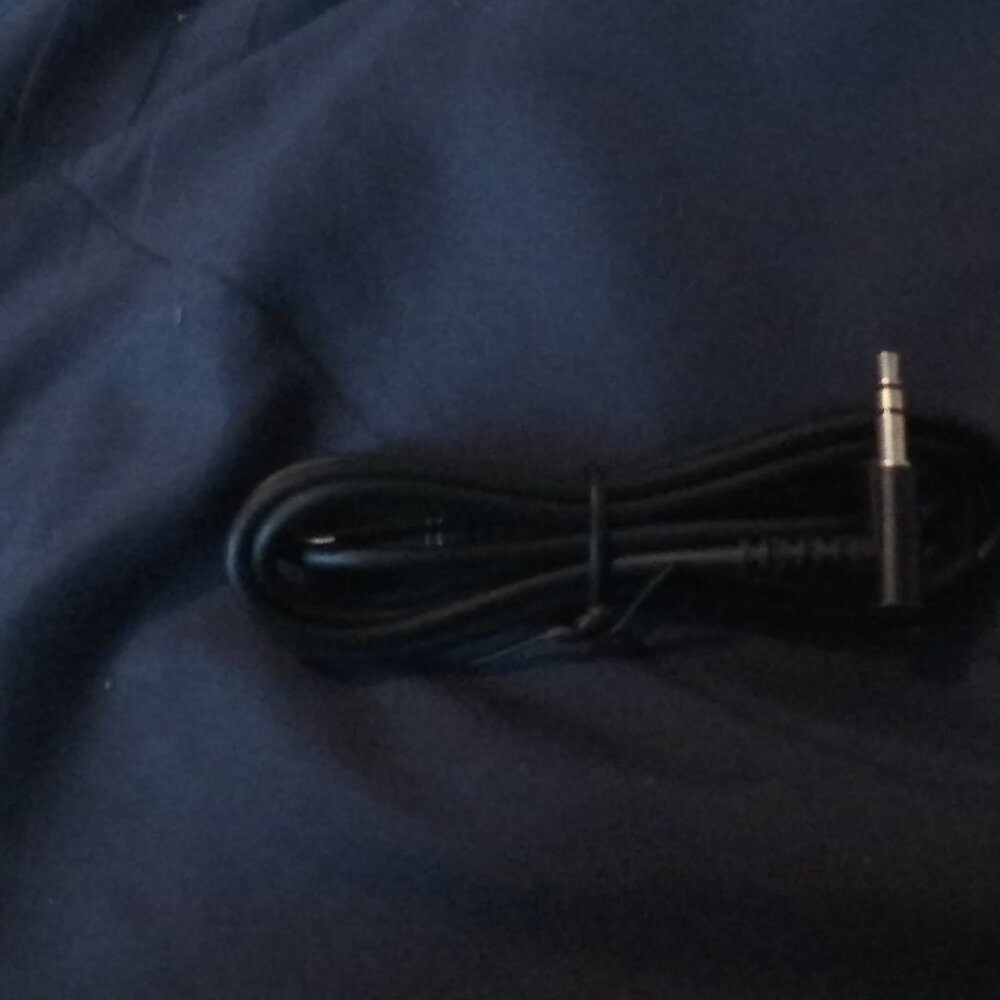 Carpuride AUX Cable 3.5mm 3.93 ft Audio Cable AUX Cord Headphone Cable